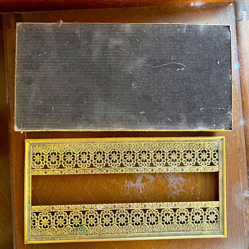 Vintage Metal Kleenex Tissue Holder Gold